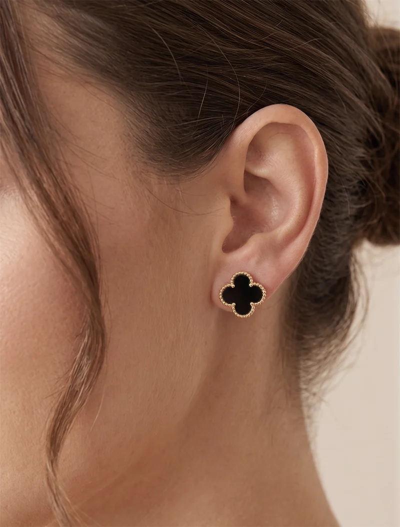 Ohrstecker Blumen schwarzer Emaille - Oder
