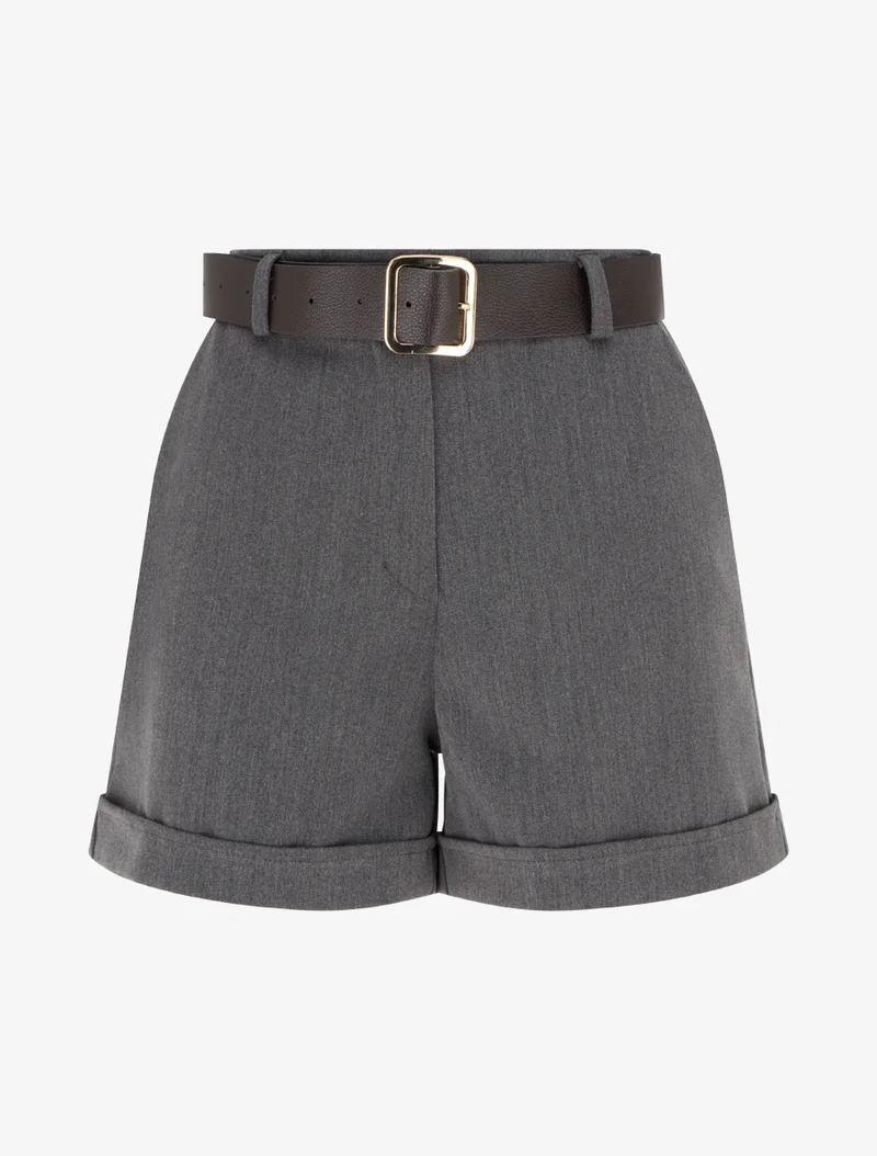 Gekrempelte Shorts mit Gürtel - Grau