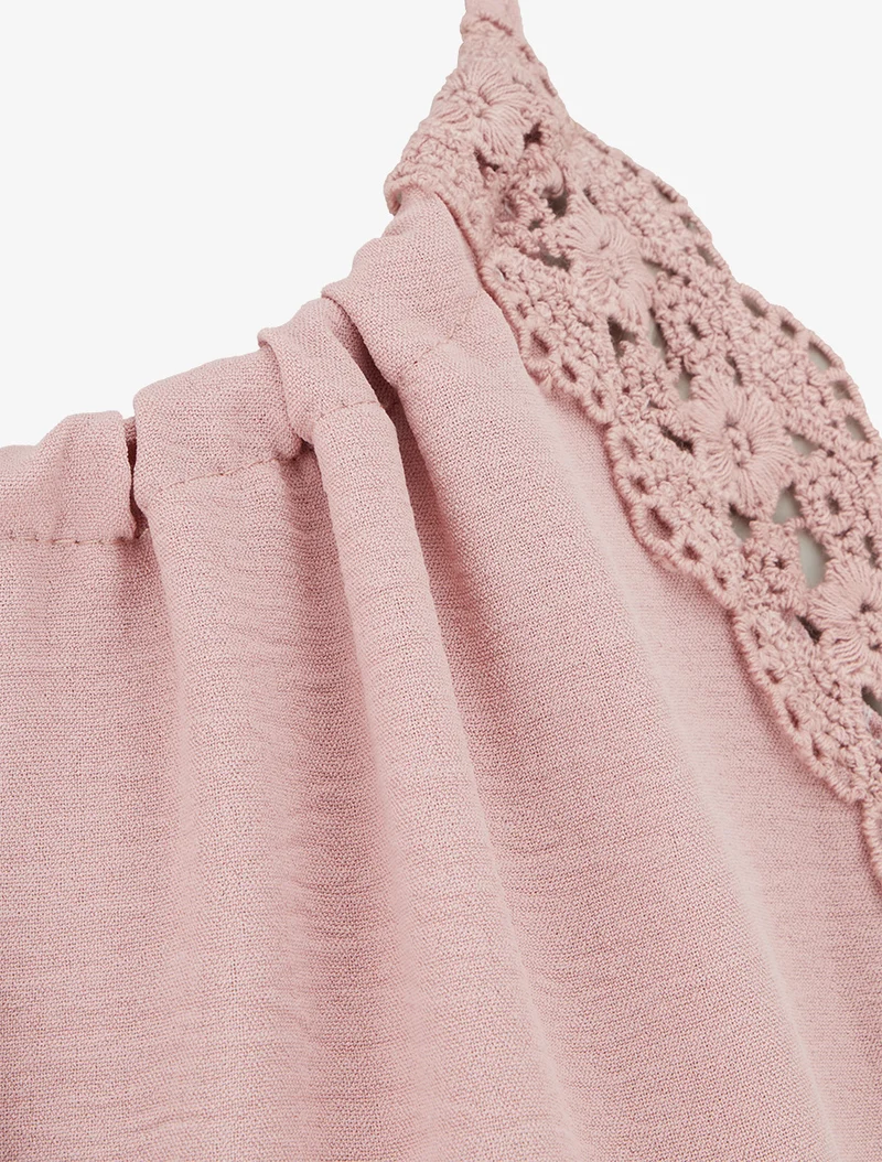 Spitzen-Jumpsuit mit offenem Rücken - Rose