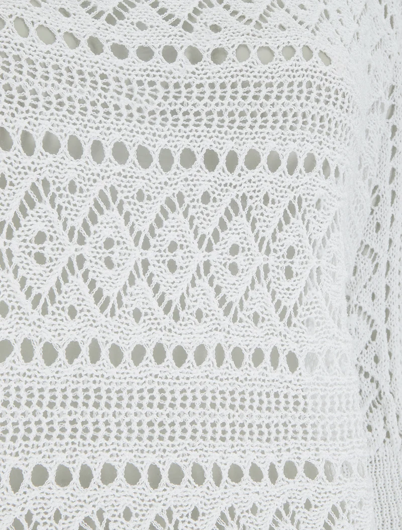 Gestricktes Oberteil mit Lochmuster - Weiß