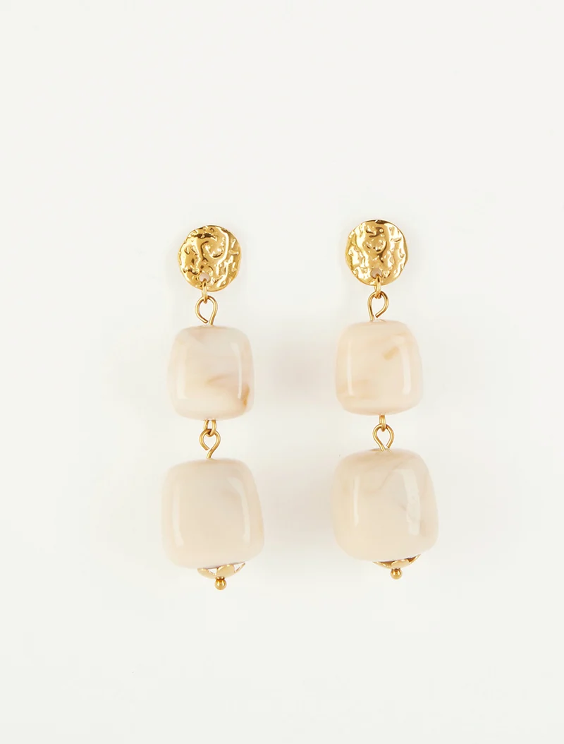 Ohrringe mit fantasievollen Steinen - Beige