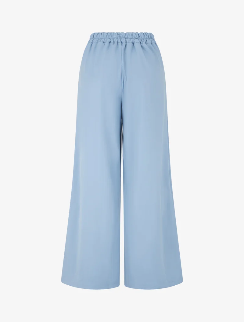 Weite Hose mit Spitze - Himmelblau