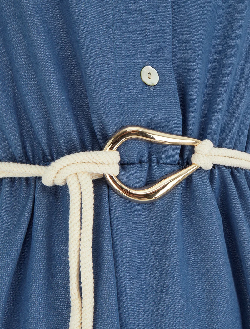 Langes einfarbiges Kleid mit elastischer Taille - Blau