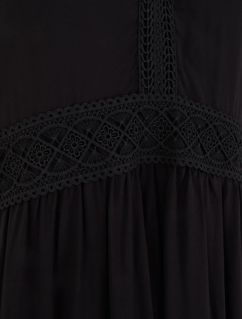 Einfarbiges langes Kleid mit Spitzenbund - Schwarz