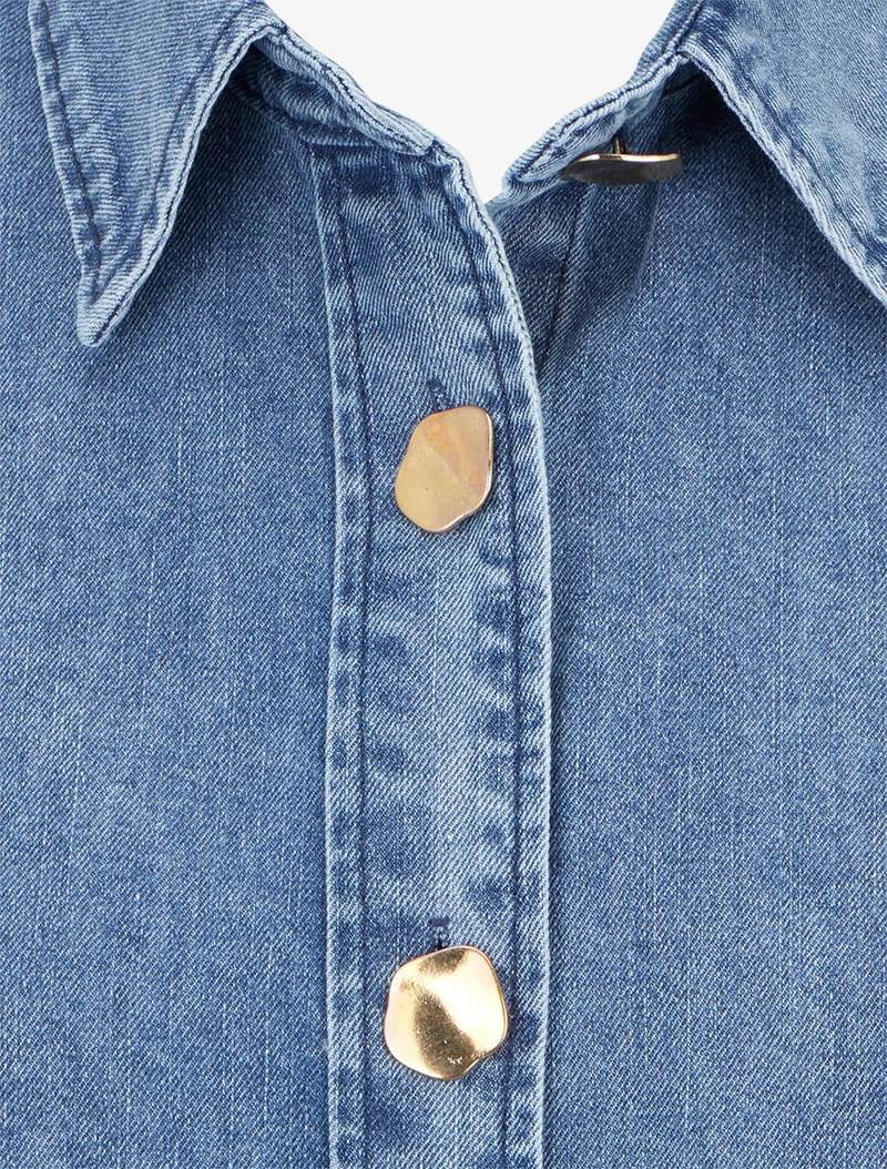 Gerades Jeanshemd mit stilisierten Knöpfen - Blau