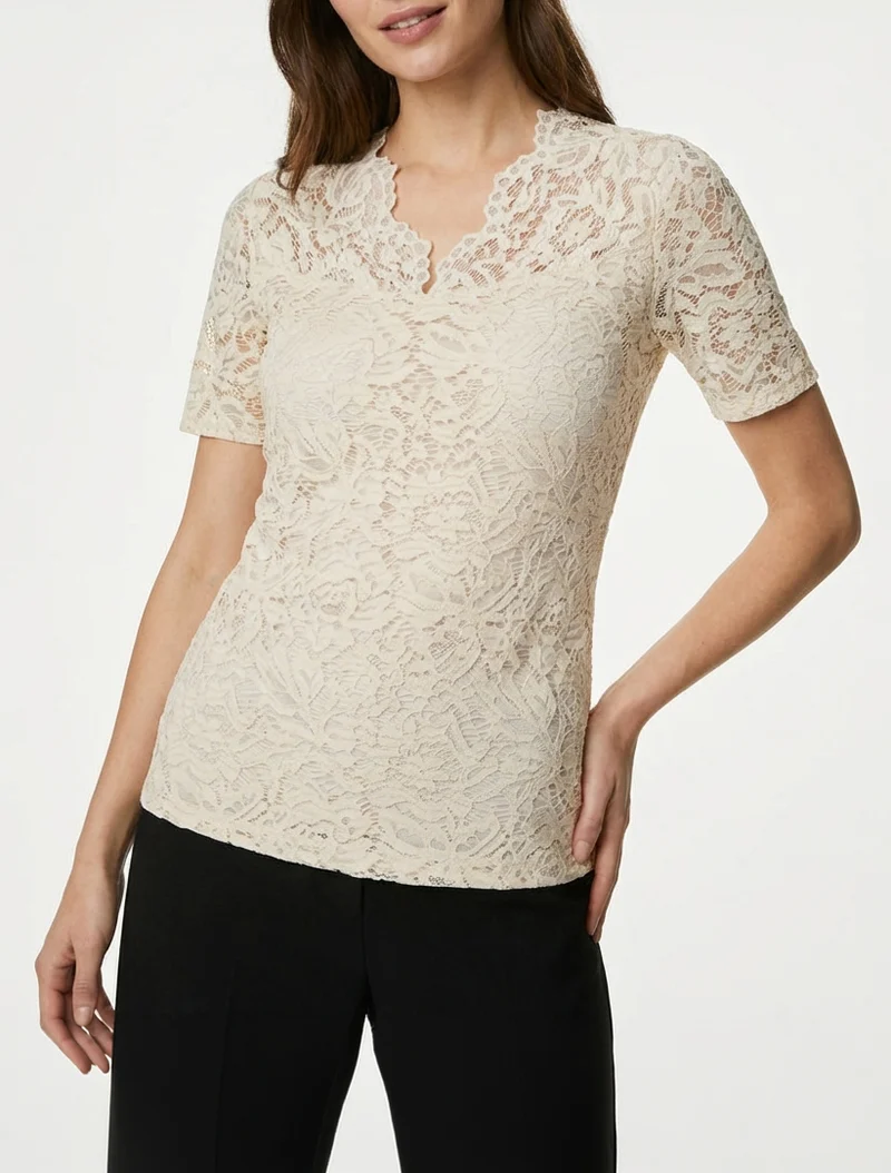 Spitzenoberteil mit kurzen Ärmeln - Beige