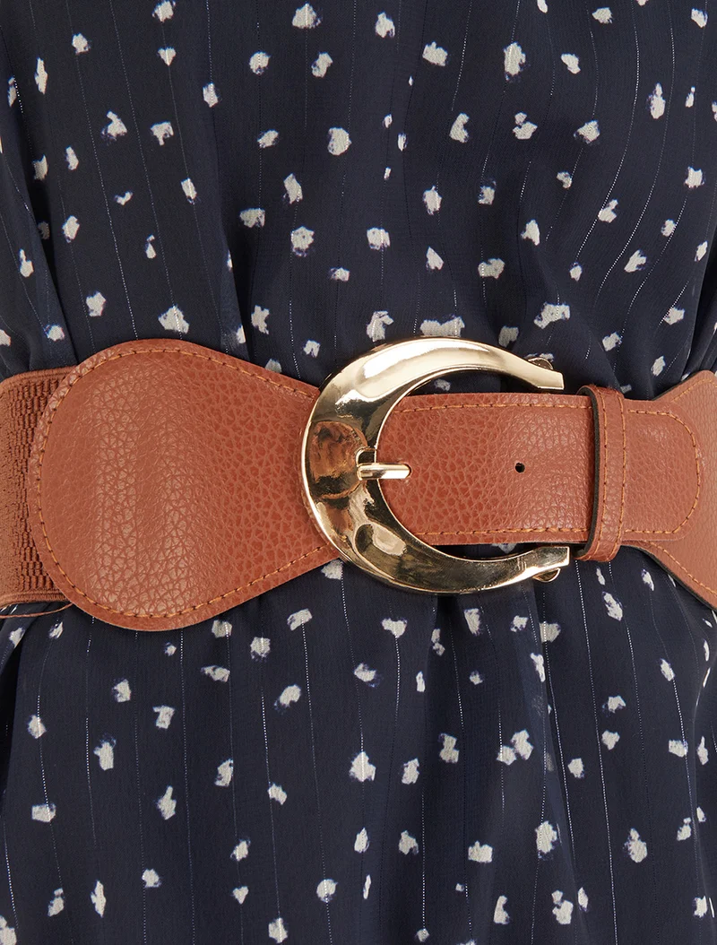 Kleid mit Kettenträgern und gesprenkeltem Druck - Marine