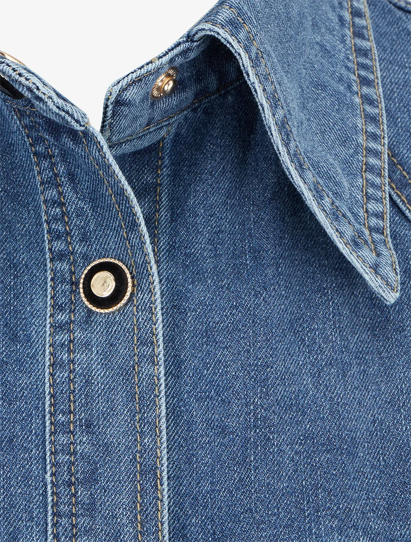Gerade geschnittenes Jeanshemd mit Klappentaschen - Blau