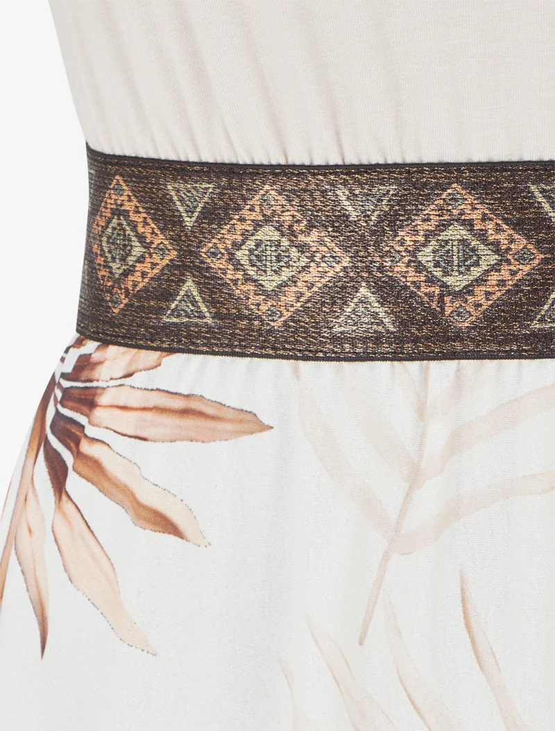 Kleid mit Blattdruck und stilisierten Trägern - Beige