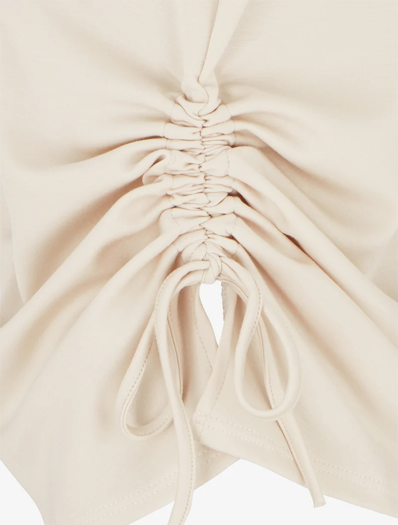 Ärmelloses, gerafftes Oberteil mit Rundhalsausschnitt - Beige