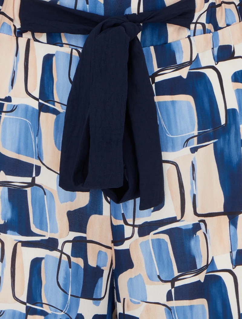 Weit geschnittene Hose mit grafischem Print. - Marine