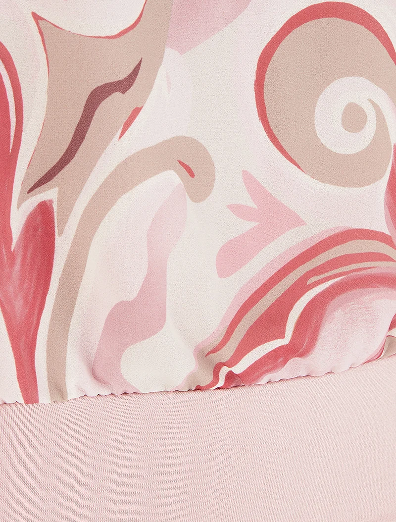 Kurzarm-Top mit Arabeskenmuster - Rose