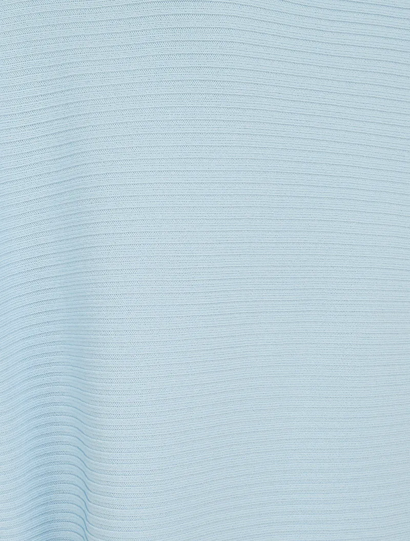 Texturiertes Oberteil mit kurzen Ärmeln - Himmelblau
