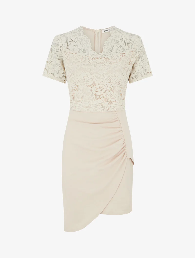 Tailliertes Kleid mit kurzen Ärmeln und Spitze - Beige