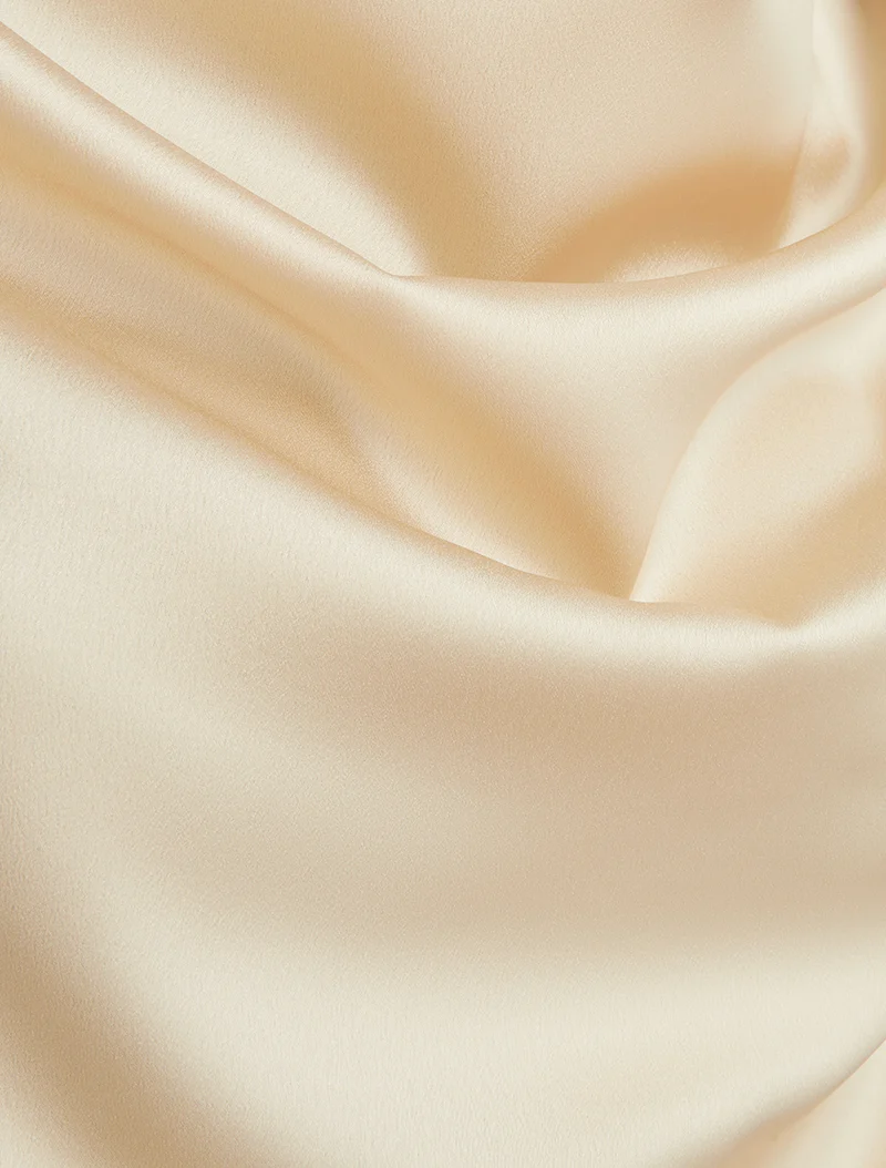 Satinoberteil mit Wasserfallausschnitt - Beige