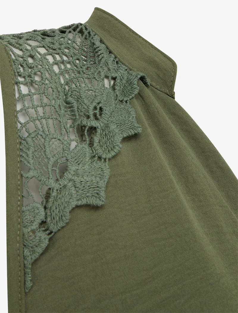 Ärmelloses Oberteil mit Stickdetail - Kaki