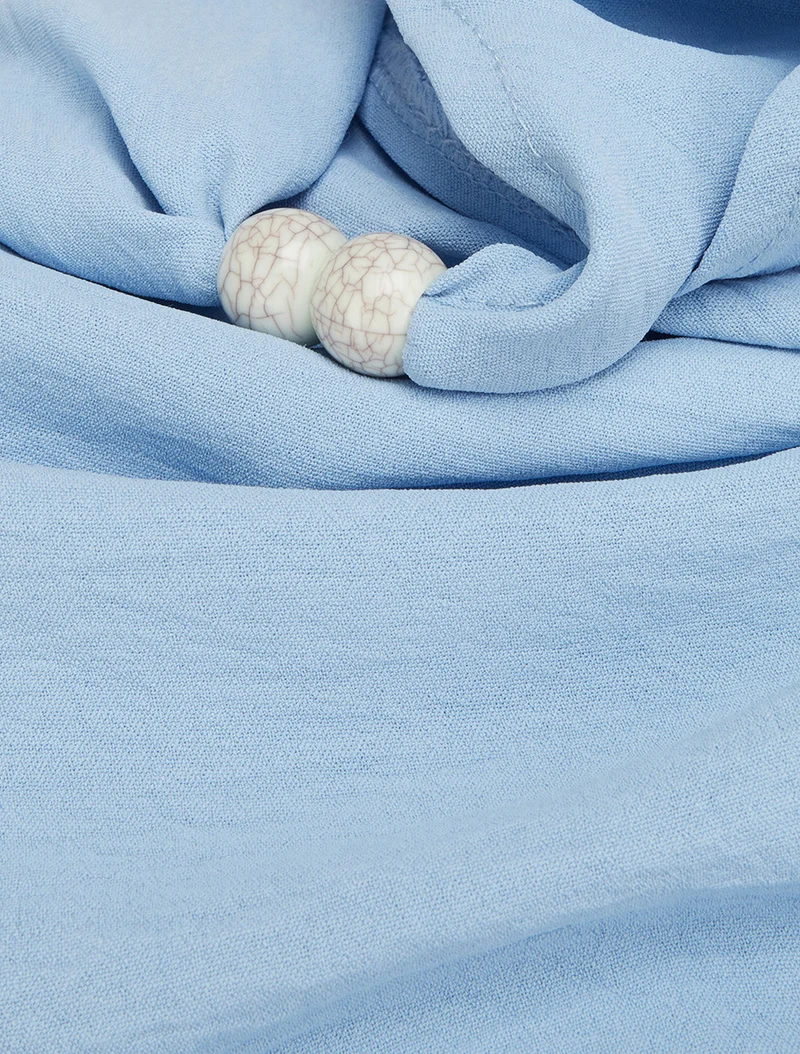 Ärmelloses Top mit Schmuckbesatz - Himmelblau