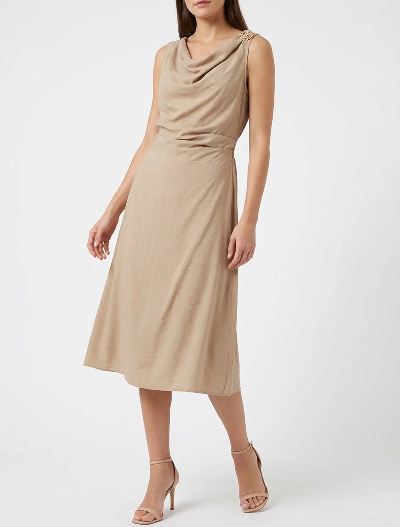 Ärmelloses langes Kleid mit Drapierungseffekt - Dunkelbeige