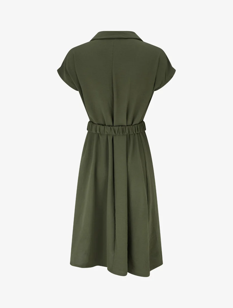 Fließendes einfarbiges Kleid mit Gürtel - Kaki