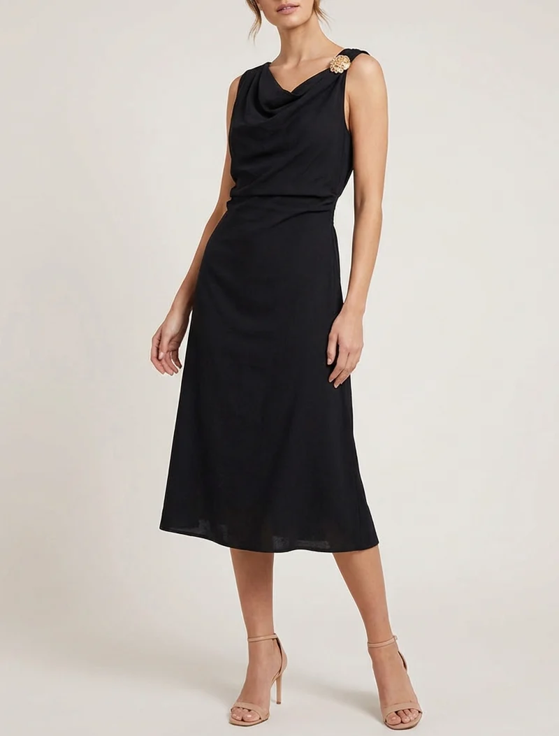 Ärmelloses langes Kleid mit Drapierungseffekt - Schwarz
