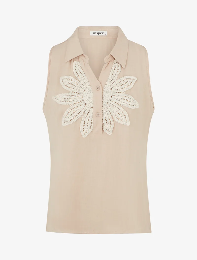 Ärmellose Bluse mit Blumenstickerei - Beige