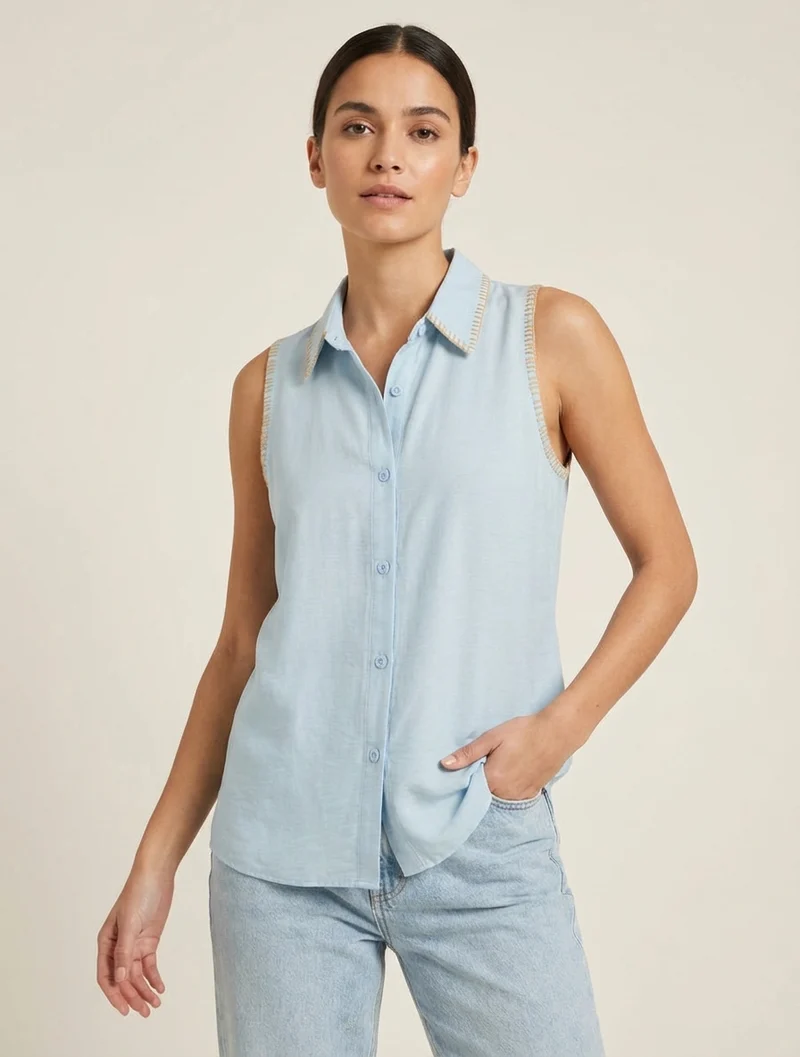 Ärmellose einfarbige Bluse mit Knöpfen - Himmelblau