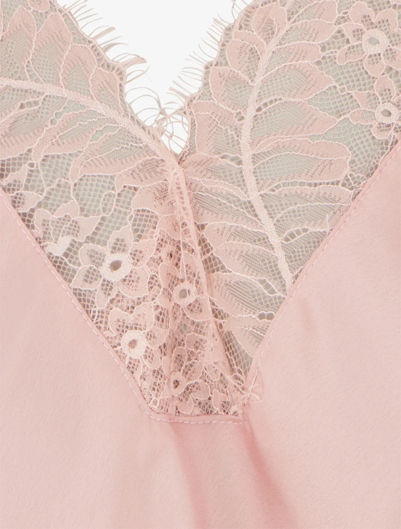 Satinierte Top mit V-Ausschnitt und Spitze - Rose
