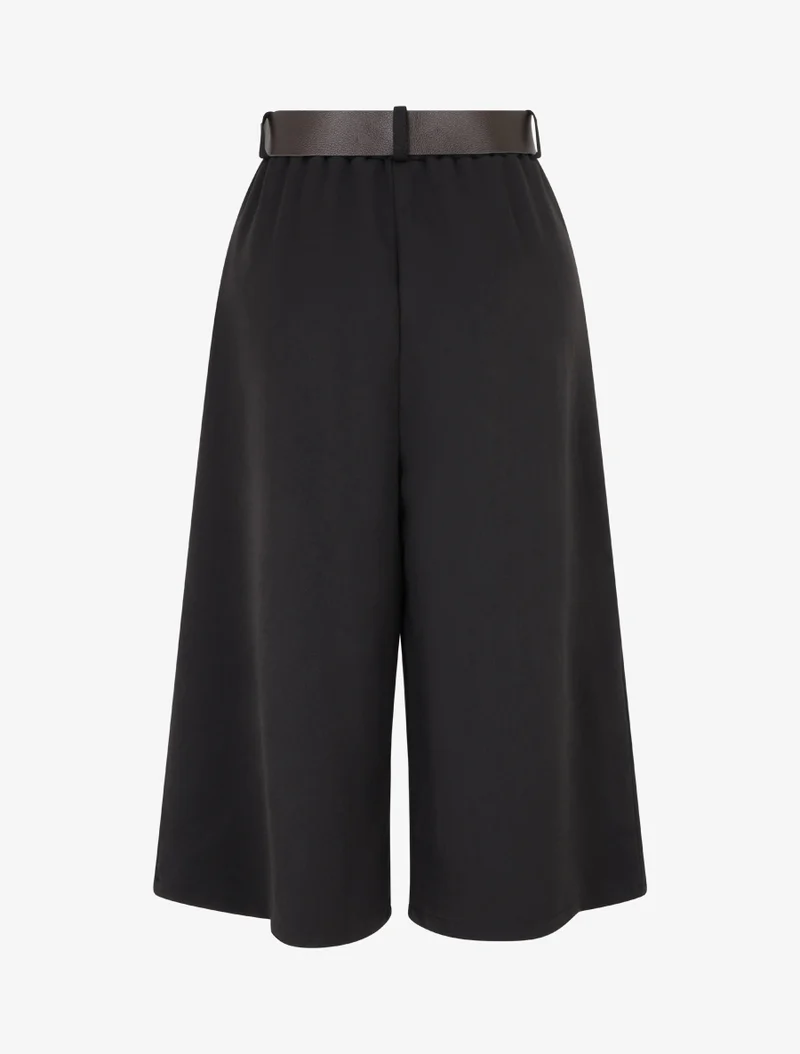Weite einfarbige Caprihose - Schwarz
