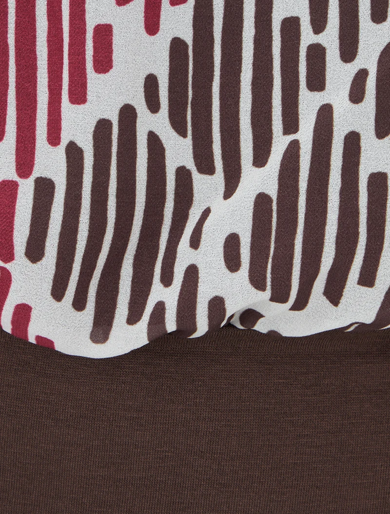 Bluse aus bedrucktem Voile mit grafischem Muster - Braun