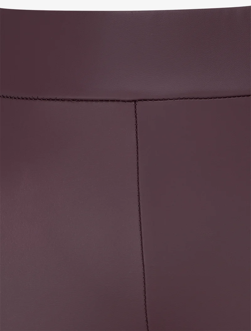 Unifarbene Leggings in Lederoptik - Aubergine