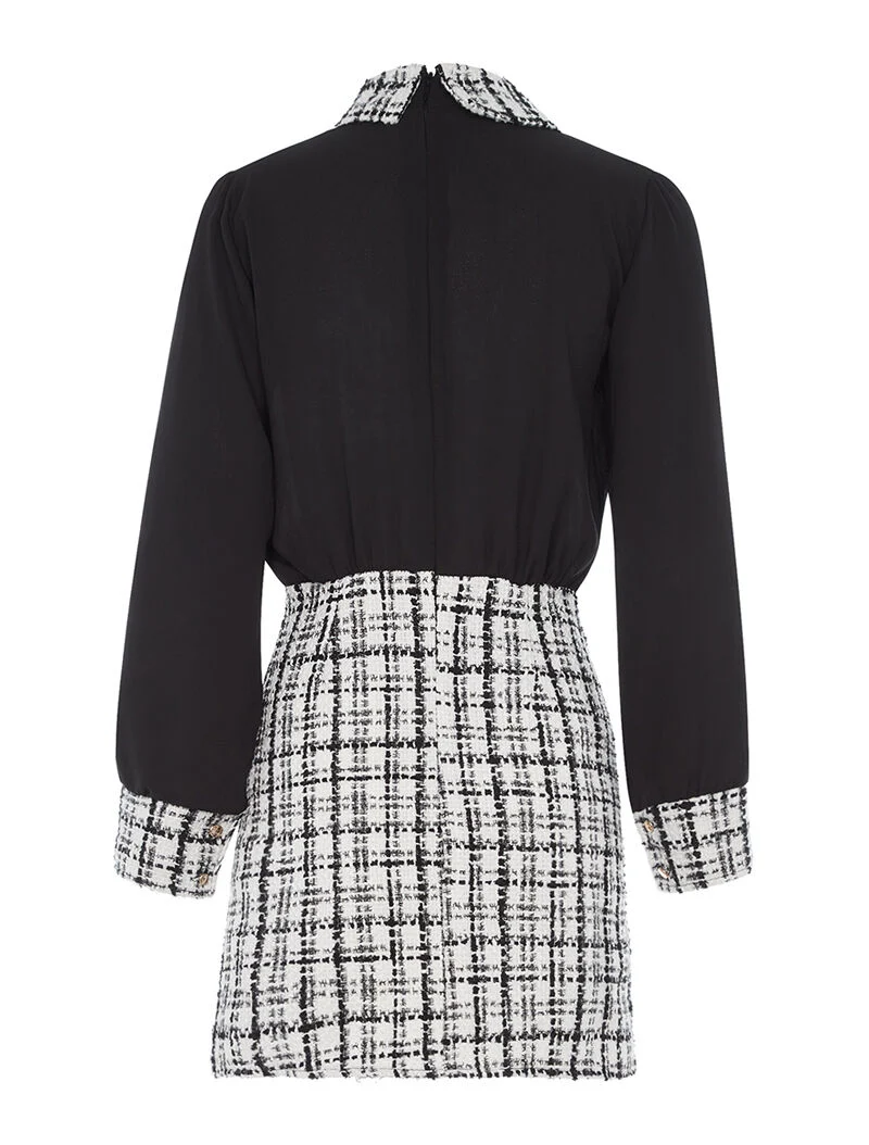 Kleid mit Karomuster und Claudine-Kragen - Weiß und Schwarz