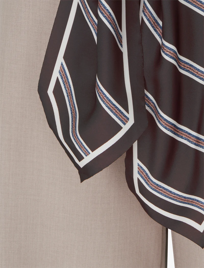 Weite Hose mit Schal-Stil Gürtel - Hellmaulwurf