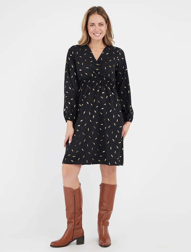 Ausgestelltes Kleid mit goldenen Federdrucken - Schwarz