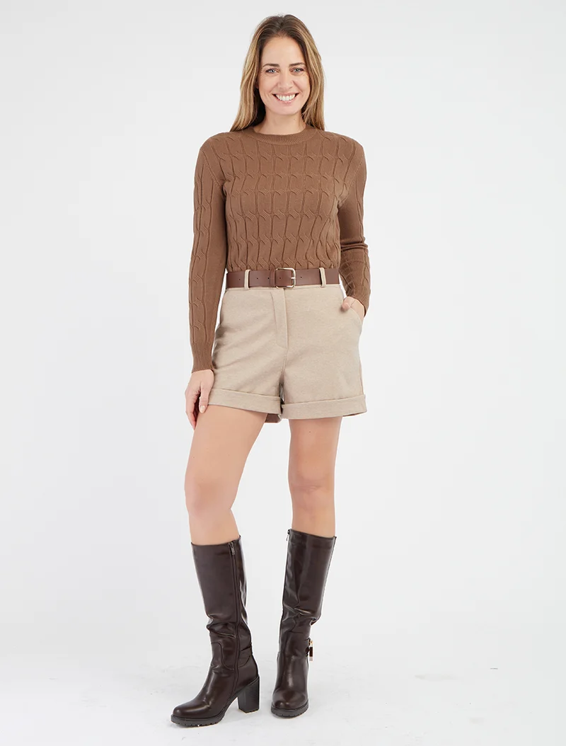 Gekrempelte Shorts mit Gürtel - Beige