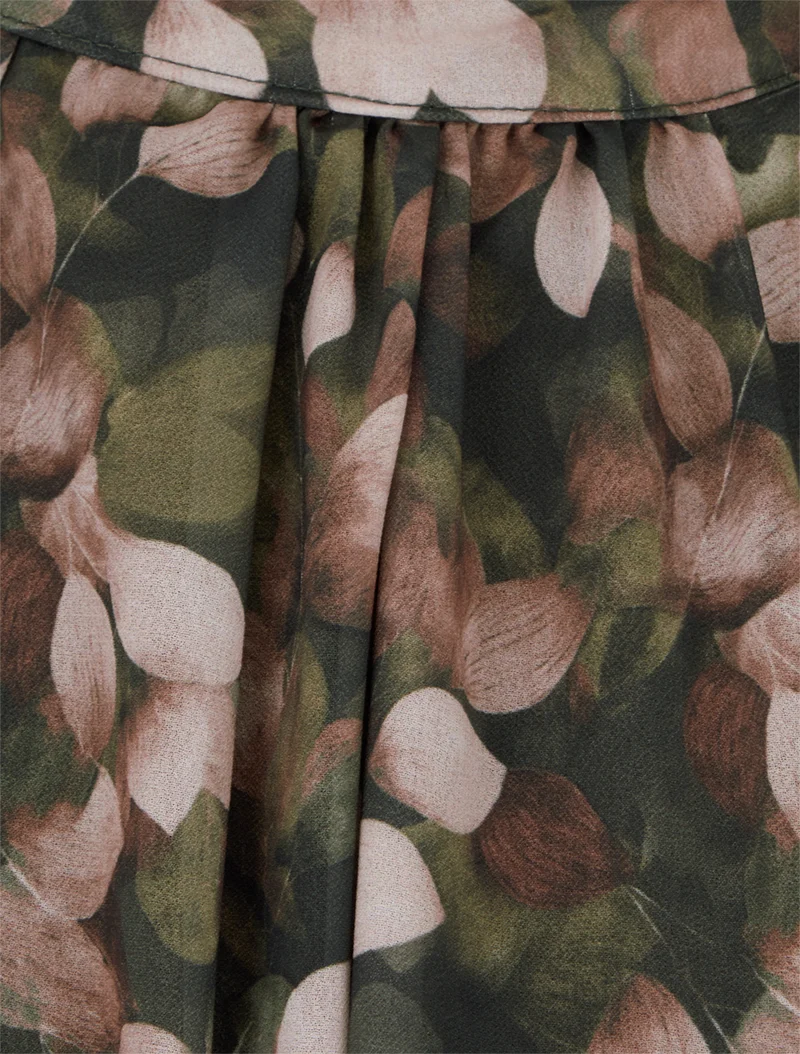 Fließende Bluse mit Blätterdruck und Bindebändern - Kaki