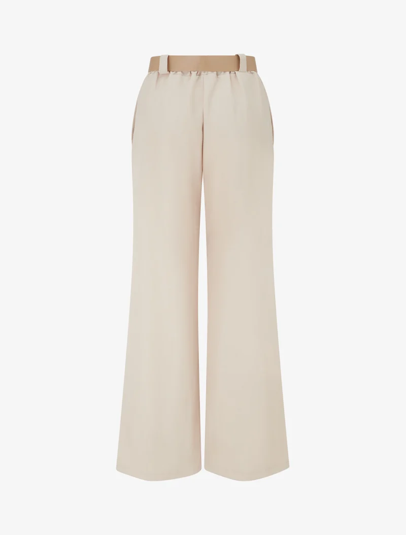 Gerade geschnittene, einfarbige, elastische Hose - Beige