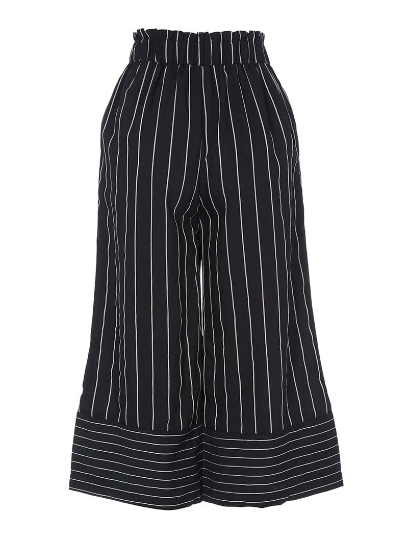 Ausgestellte gestreifte Caprihose - schwarz/weiß