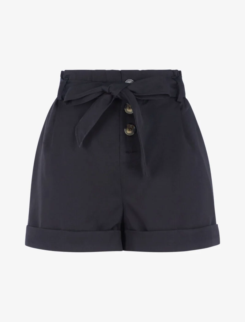 Hoch taillierte Shorts mit Säumen - schwarz
