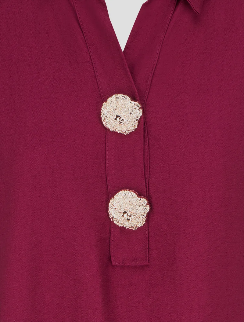 Lockere Bluse mit Metallstiften - Weinrot