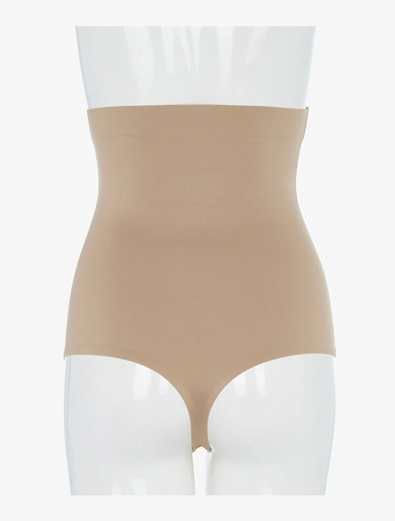 Taillenslip mit Empire-Taille - nackt