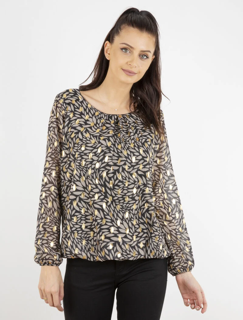 Bluse mit Blattmuster und Goldakzenten. - schwarz