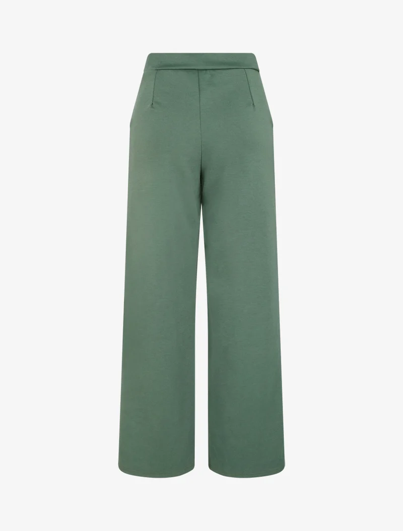 Fließende Hose mit Knopfleiste am Bund. - Kaki