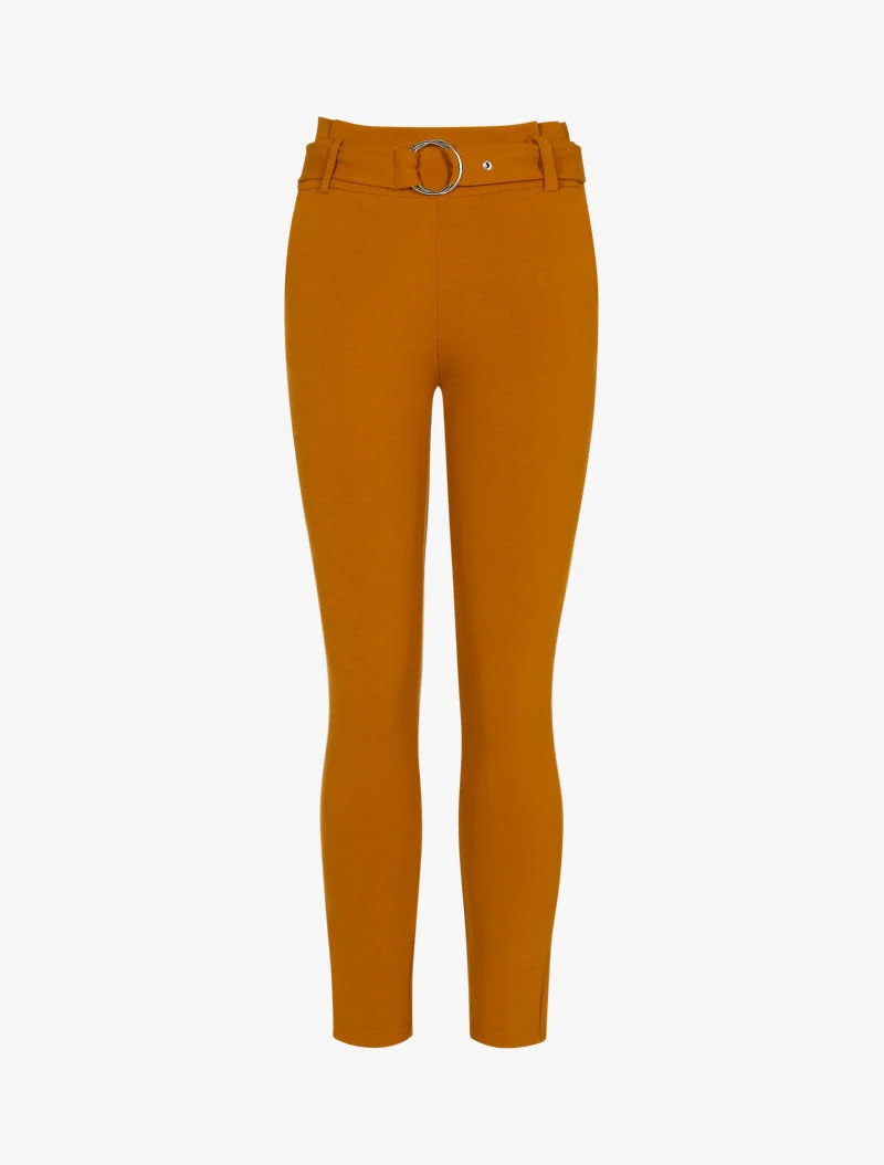 Karottenhose mit Gürtel - Rost