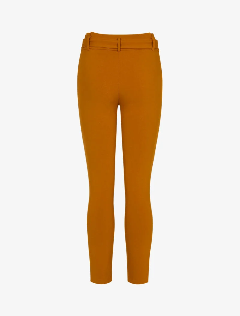 Karottenhose mit Gürtel - Rost