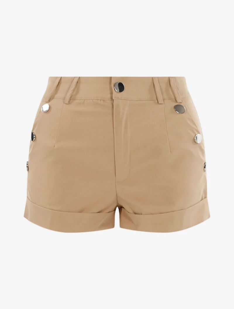Shorts mit dekorativen Knöpfen - beige