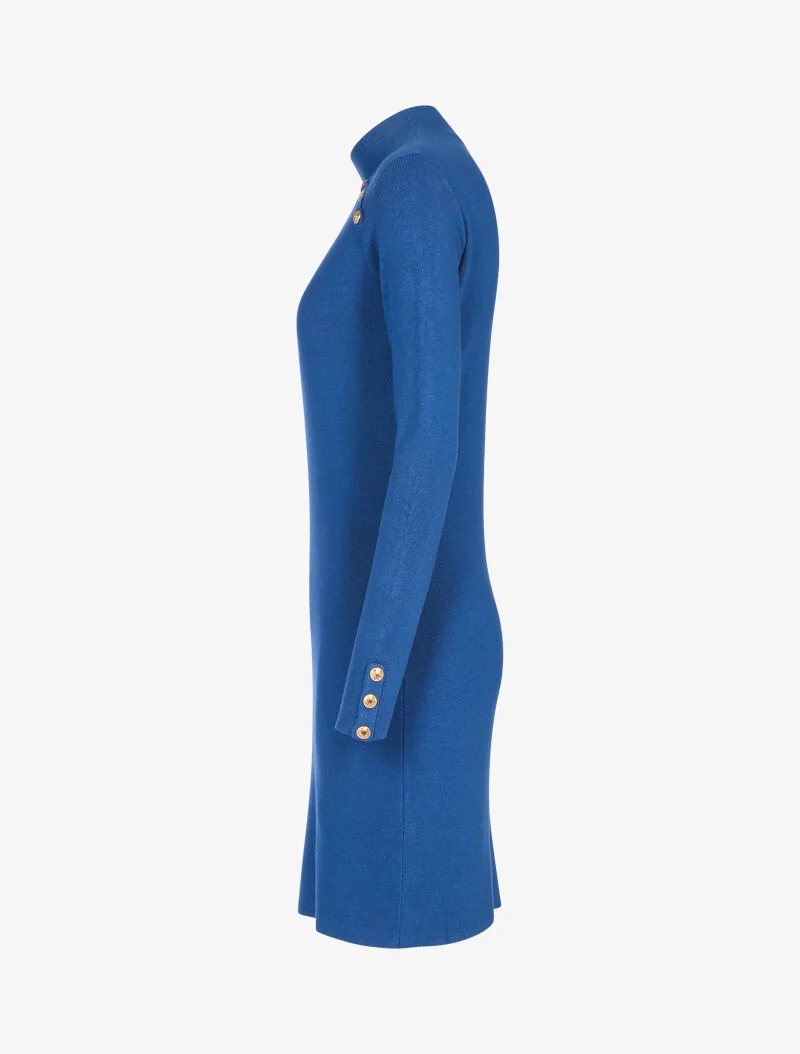 Strickkleid mit kontrastierenden Knöpfen - blaues Karren