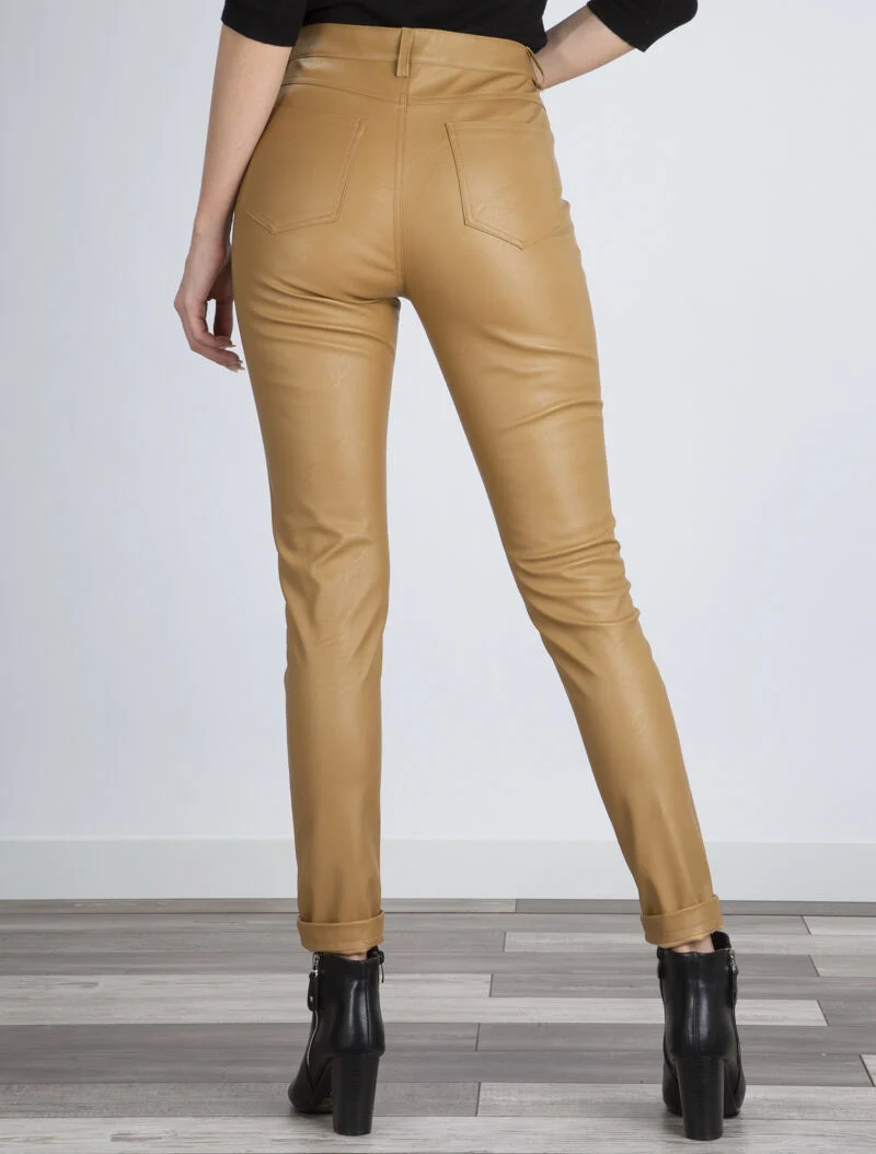 Casual-Hose aus Kunstleder - Hellbraun