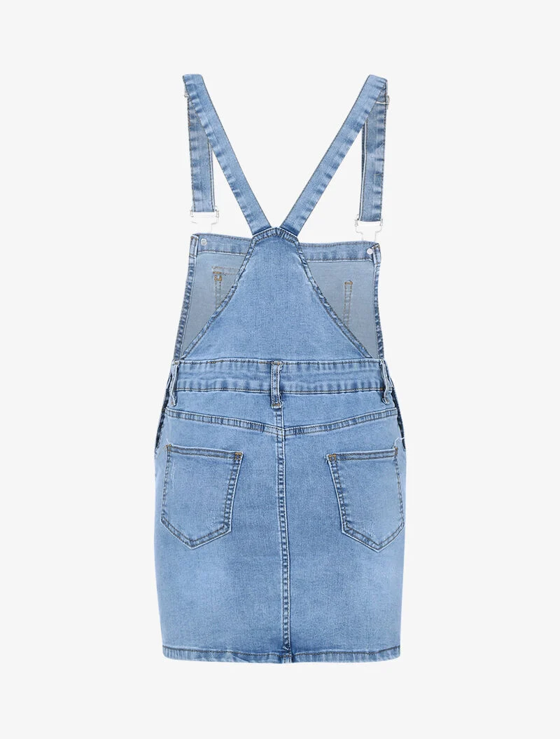 Latzkleid mit Taschen auf der Brust - helles Denim