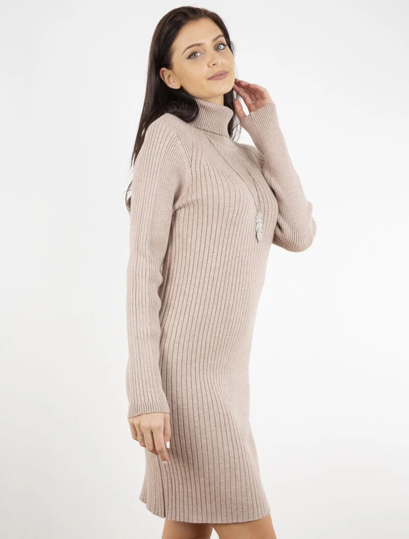 Geripptes Pulloverkleid mit Schlitzkante - beige