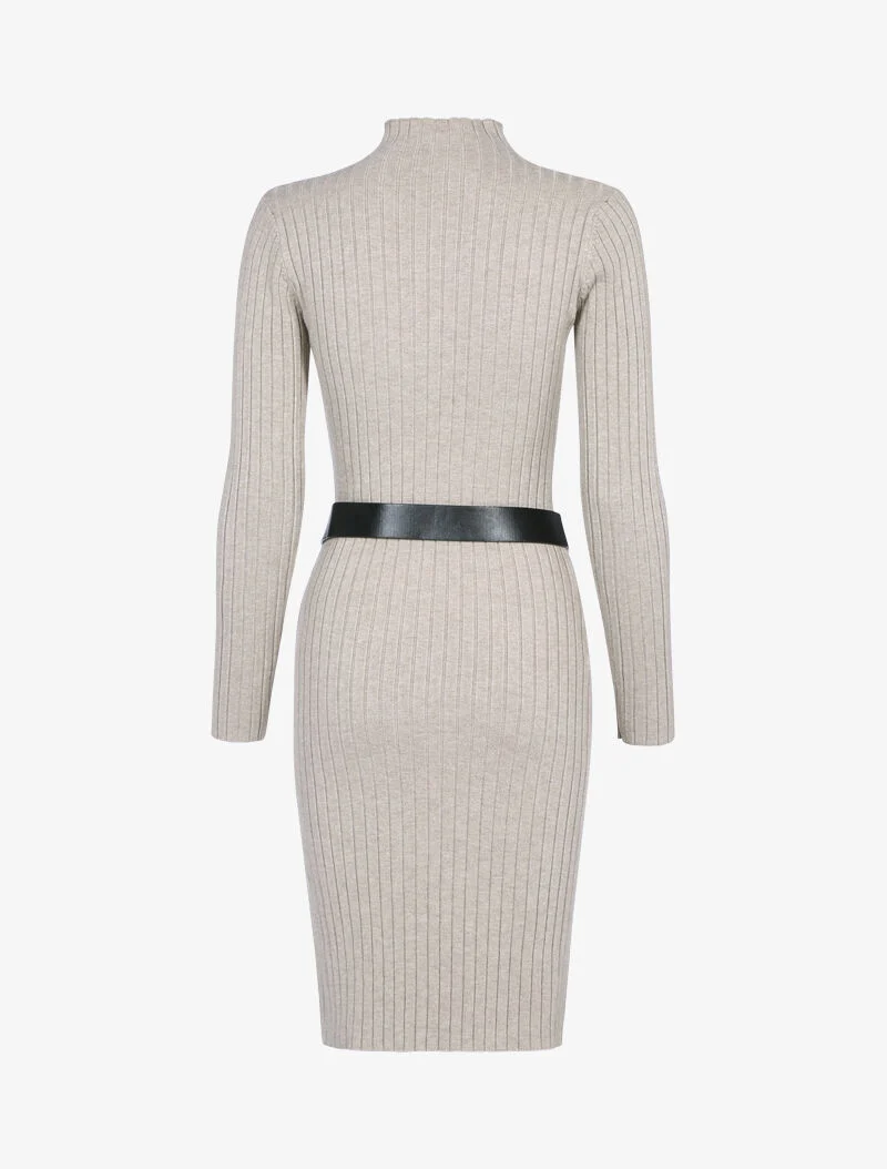 Geripptes Strickkleid mit Stehkragen - Maulwurf